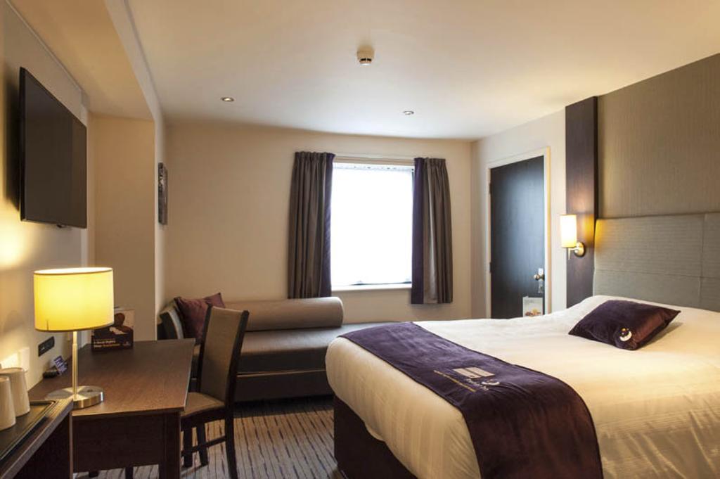 Premier Inn Barrow In Furness Zewnętrze zdjęcie