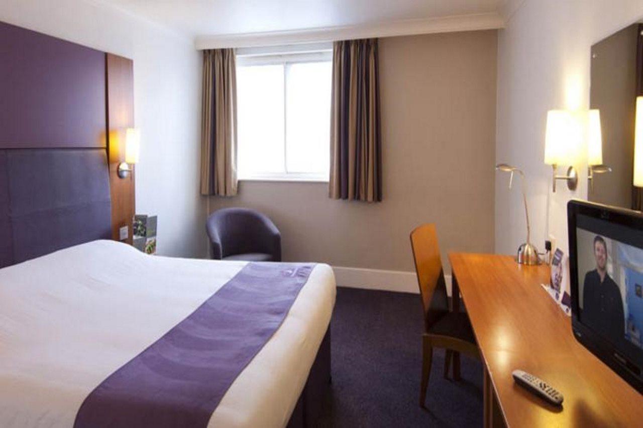 Premier Inn Barrow In Furness Zewnętrze zdjęcie